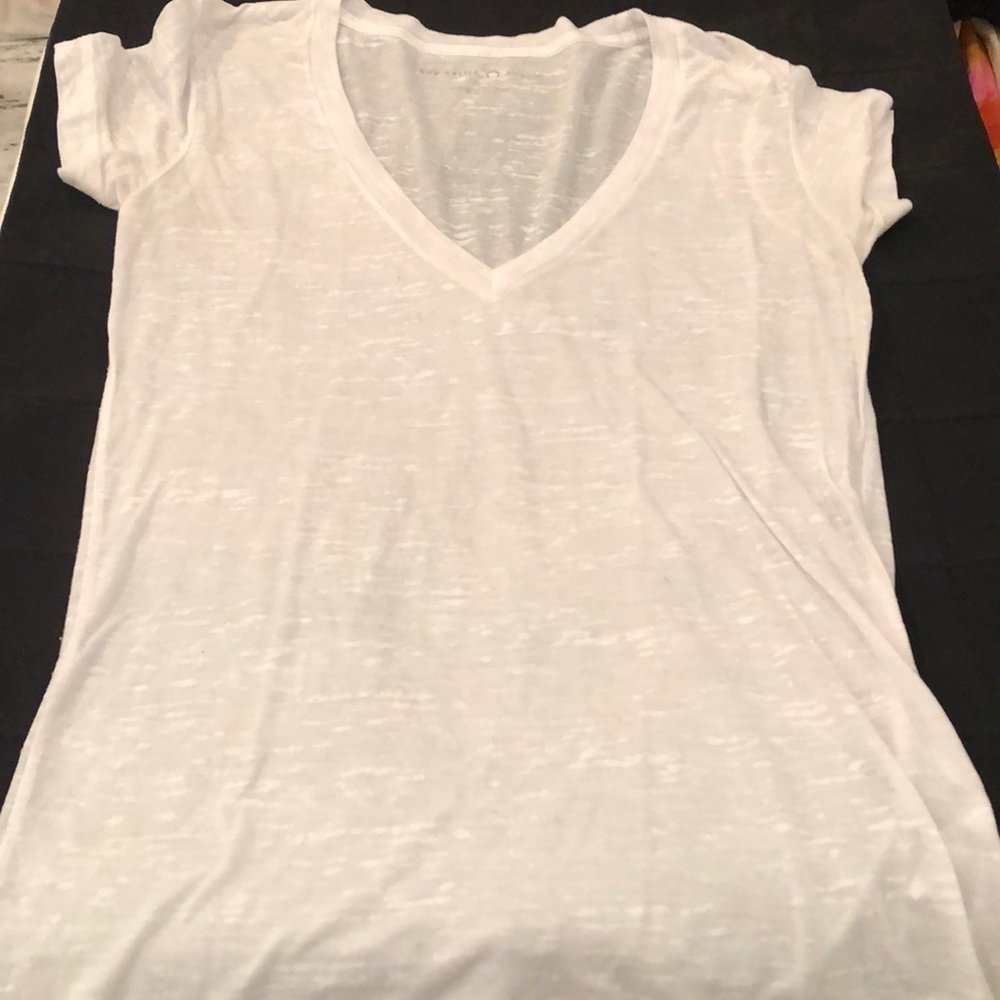 Shopbop Basics | white v-neck t-shit | size L